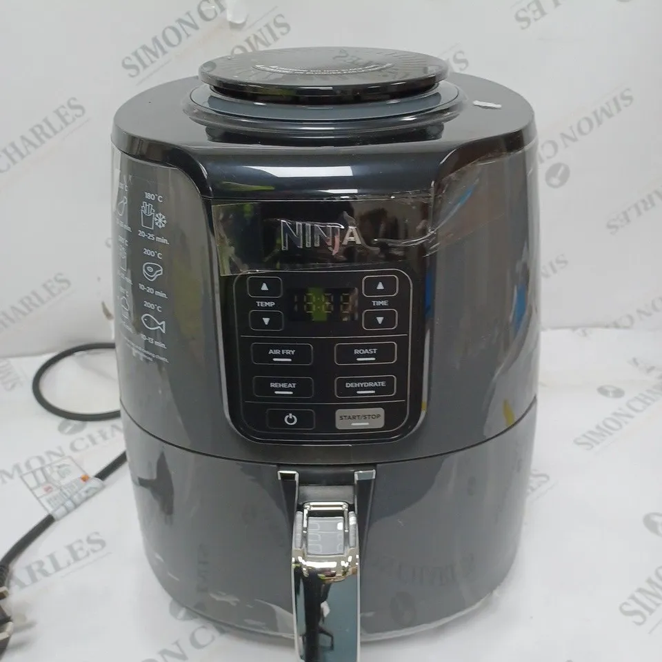 NINJA AIR FRYER 3.8L AF100UK