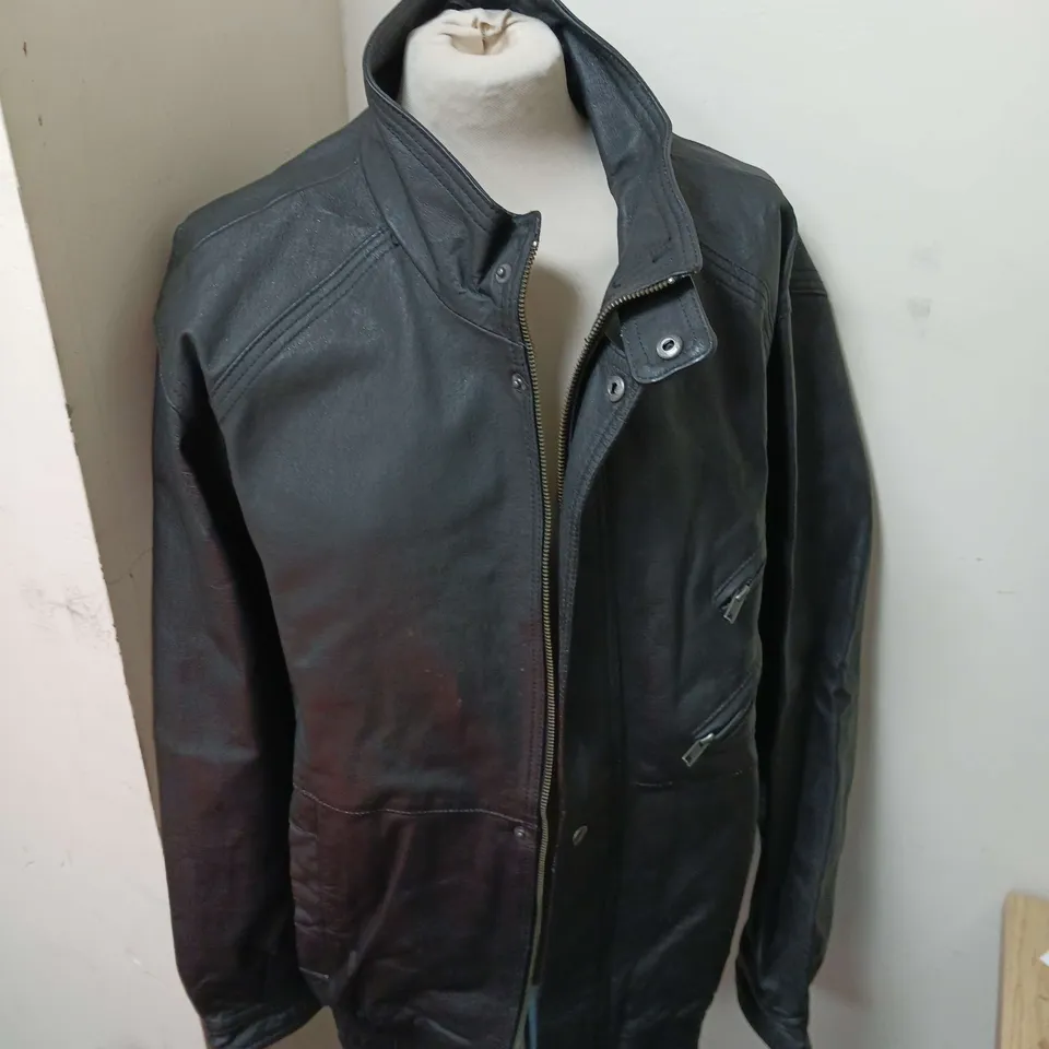 GREENWOODS ESSENTIALS BLACK LEATHER ZIPPED JACKET SIZE XL