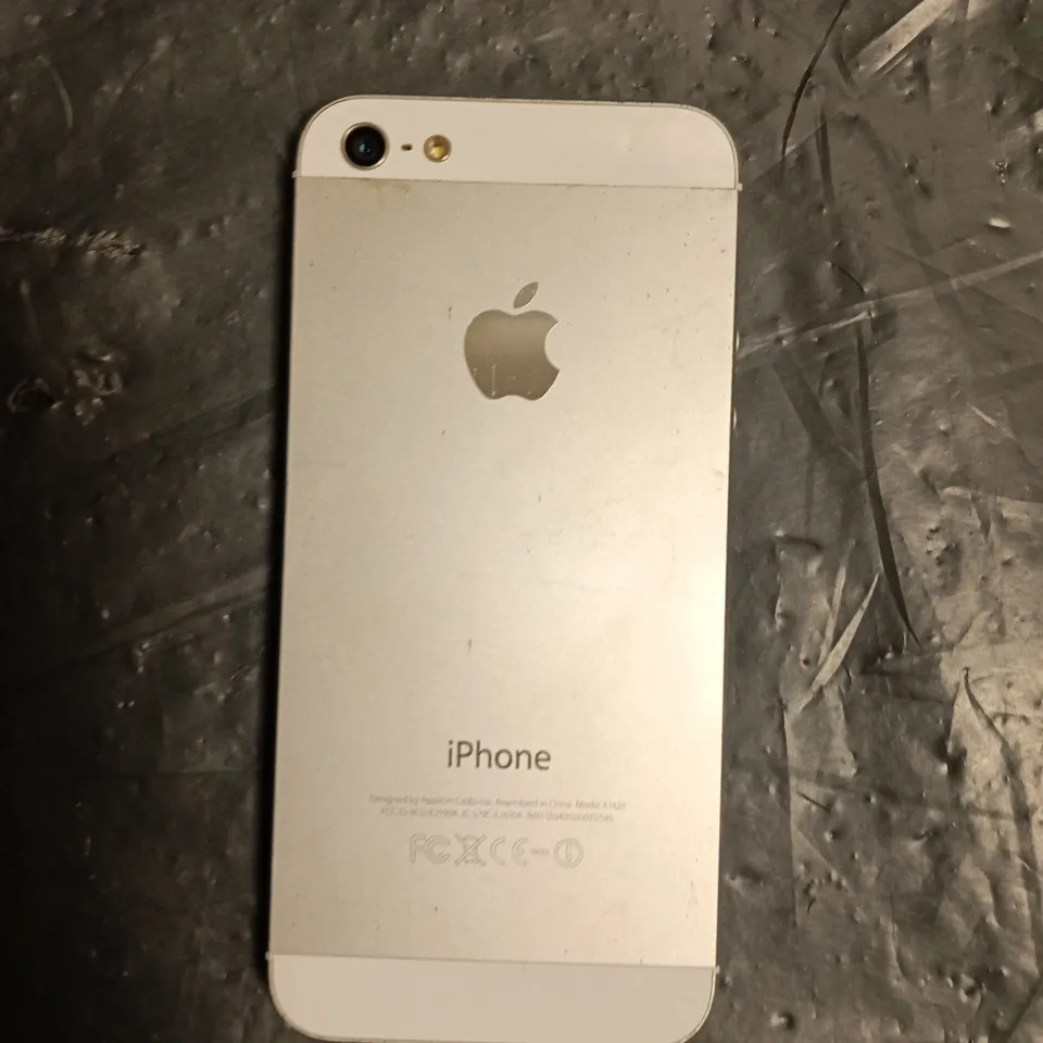 APPLE IPHONE 5 SMARTPHONE 