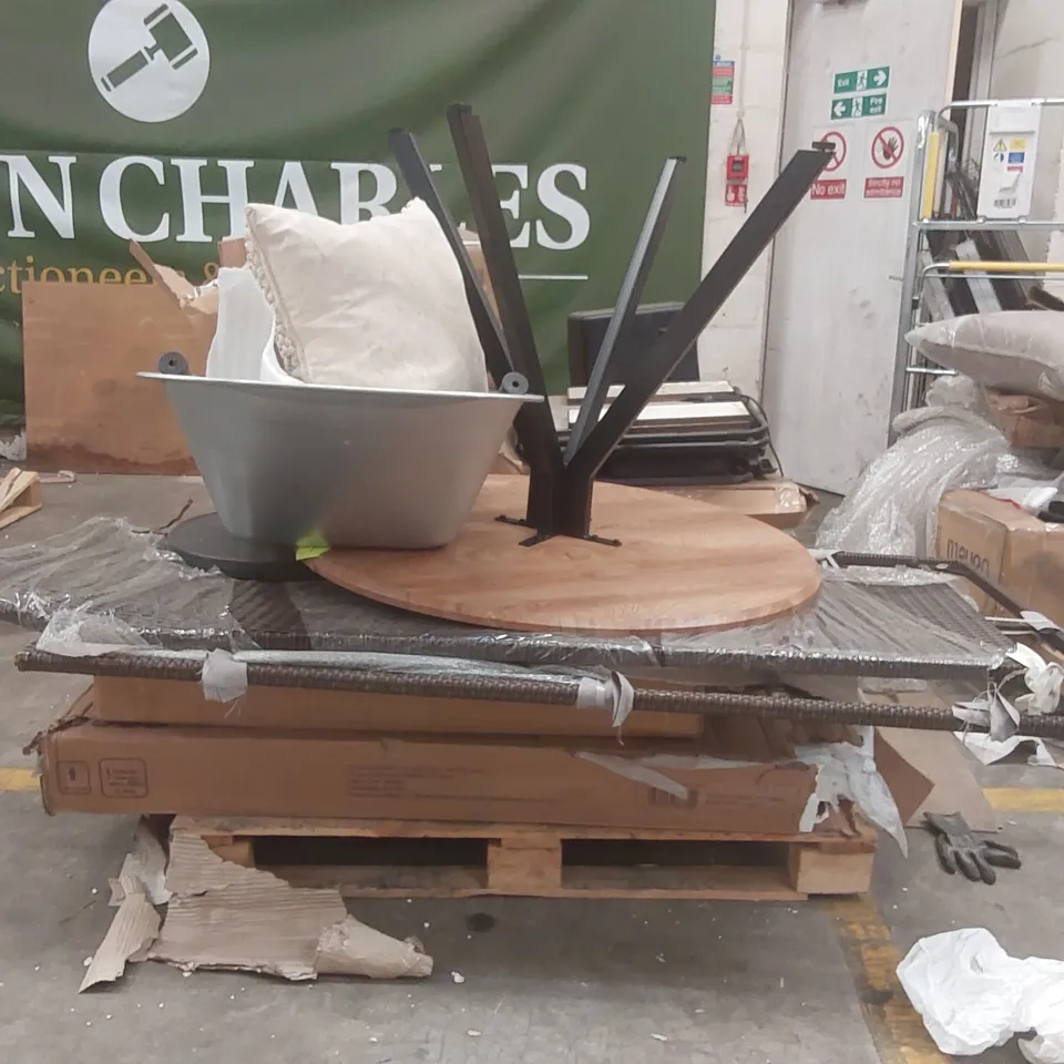 PALLET CONTAINING A LARGE QUANTITY OF ASSORTED FURNITURE PARTS ECT