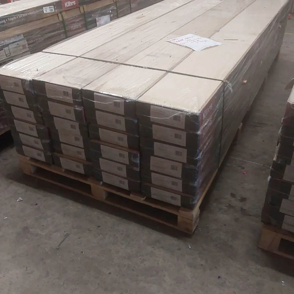 PALLET CONTAINING APPROXIMATELY 24x PACKS OF BRAND NEW KAHRS GRANDE MAISON OAK FLOORING - 2.91M² PP