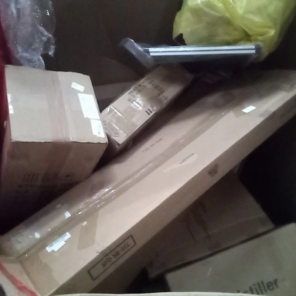 PALLET OF ASSORTED ITEMS INCLUDING ELECTRIC FRYER, DUAL AIR FRYER, ADJUSTABLE POSTER STAND, LED CEILING FAN, ROLLER BLINDS, 12" DESK FAN 