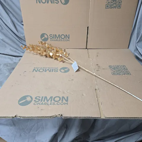 2 X BOX OF APPROXIMATELY 11 GISELA GRAHAM GOLD FLOWER DECORATIONS