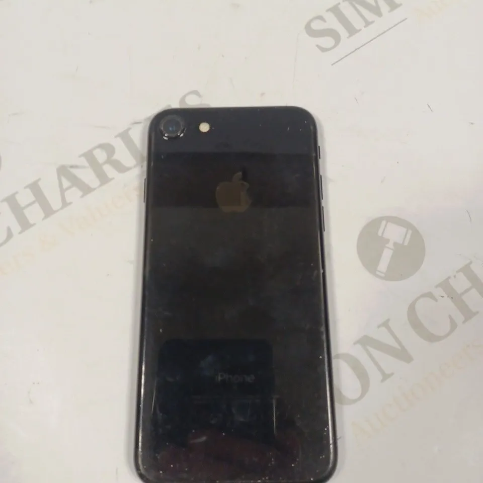APPLE IPHONE 7 (A1778) SMARTPHONE
