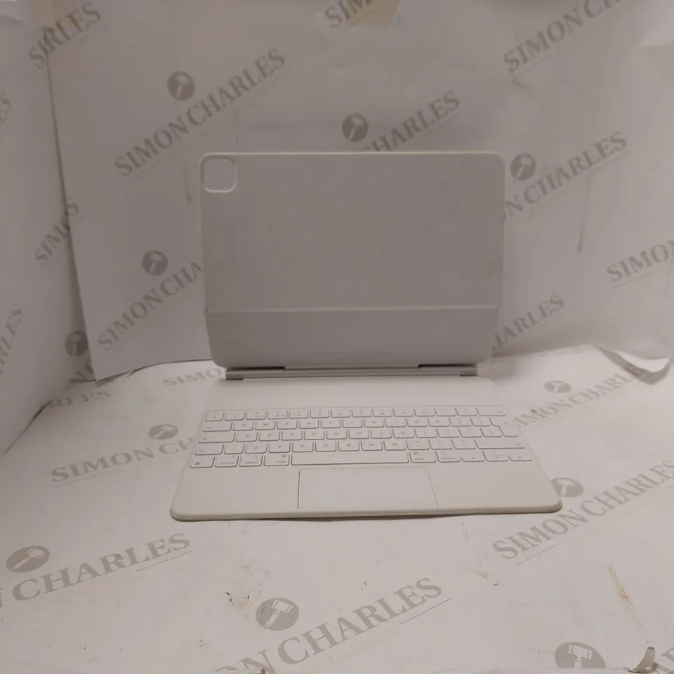 IPAD MAGIC KEYBOARD FOR IPAD PRO 12.9" (3RD/4TH/5TH GEN)