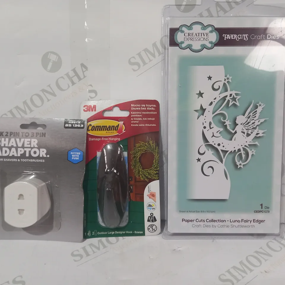 LOT OF APPROXIMATELY 10 ASSORTED HOUSEHOLD ITEMS TO INCLUDE LUNA FAIRY PAPER CRAFT DESIGN, COMMAND BRAND OUTDOOR LARGE HOOK, SHAVER ADAPTER, ETC