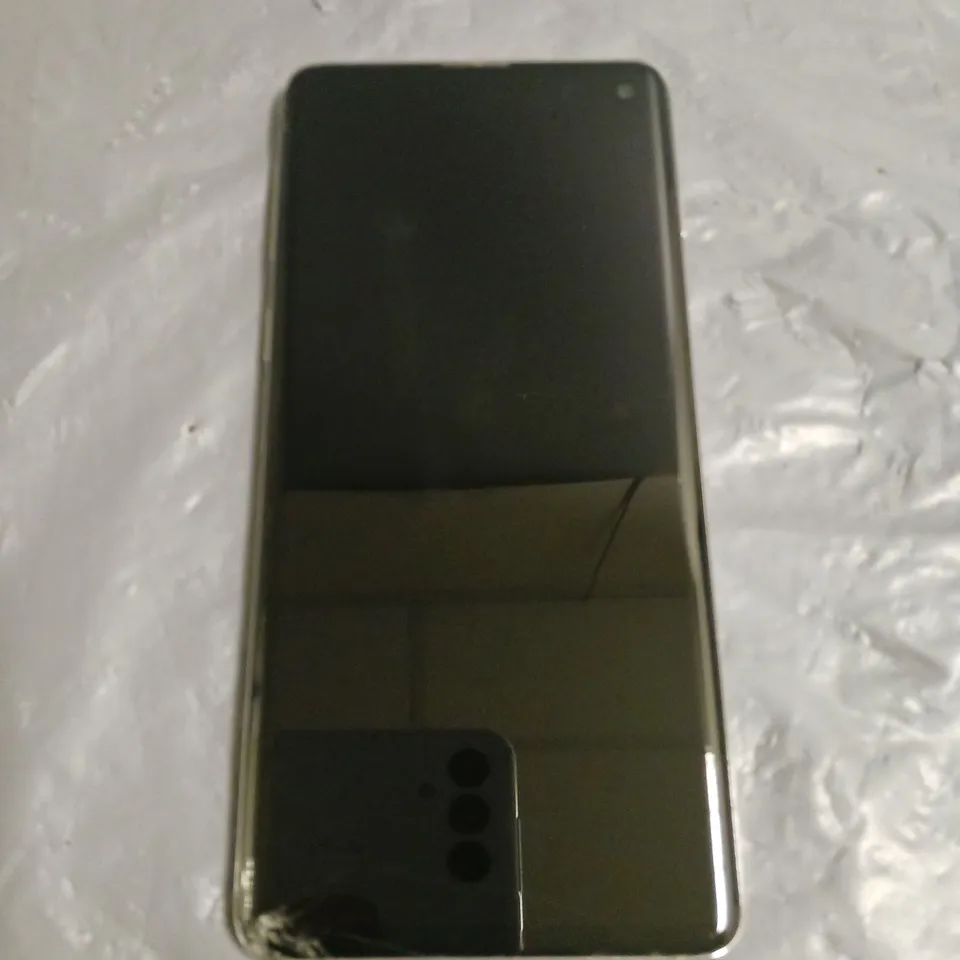 UNBOXED SAMSUNG GALAXY S10 MOBILE PHONE