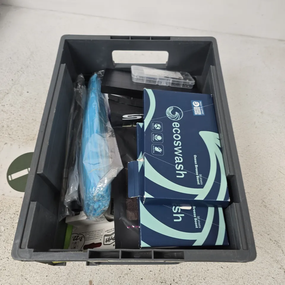 BOX CONTAINING A MIX OF APPROXIMATELY 15 ASSORTED ITEMS INCLUDING FISH BAIT, HEADLIGHT, ECO-SWASH ETC.
