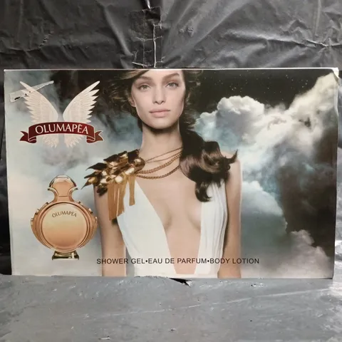 OLUMAPÉA 5-PIECE GIFT SET