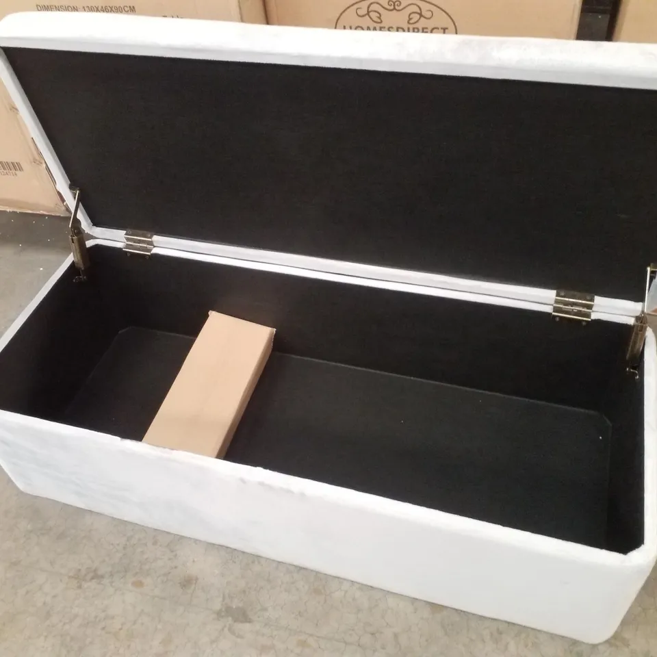 BRAND NEW BOXED HOMESDIRECT365 LIGHT GREY STORAGE OTTOMAN 