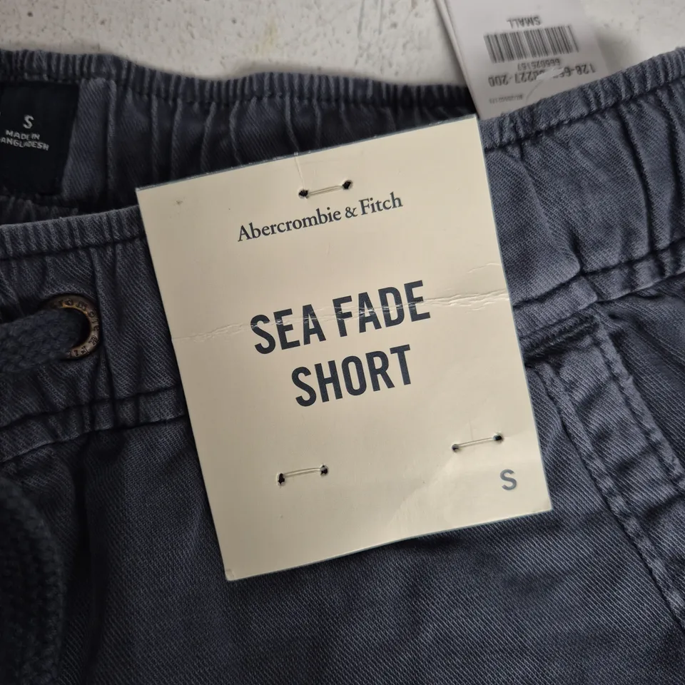 ABERCROMBIE & FITCH SEA FADE SHORT – NAVY, SIZE S