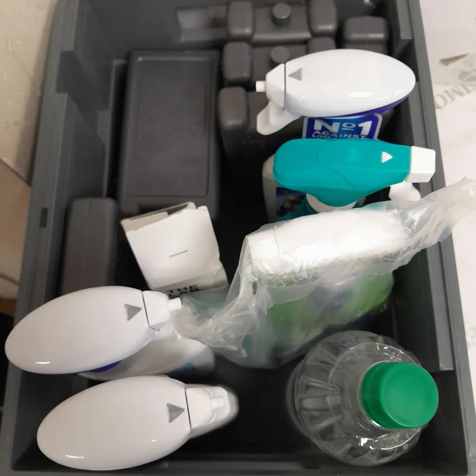 BOX OF APPROXIMATELY 10 ASSORTED ITEMS TO INCLUDE - ICE PACK, VIAKAL, FRESHENER ETC