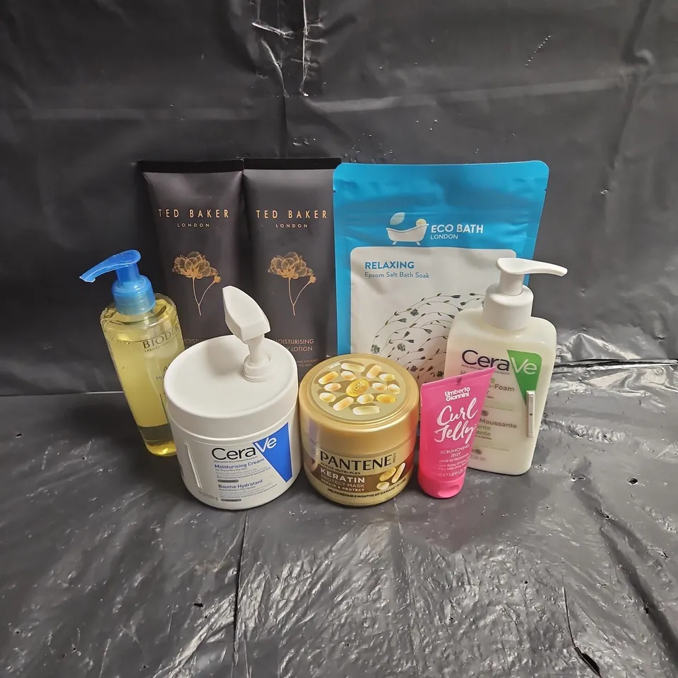APPROXIMATEY 20 ASSORTED HEALTH AND BEAUTY PRODUCTS TO INCLUDE - PANTENE KERATIN PROTECT MASK - CERAVE MOISTURISING CREAM - UMBERTO GIANNINI CURL JELLY - ETC