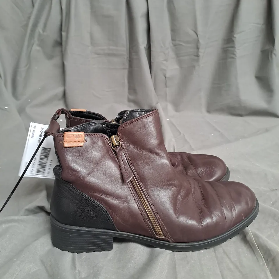 STRIVE DARK BROWN MID TOP BOOTS SIZE 5 