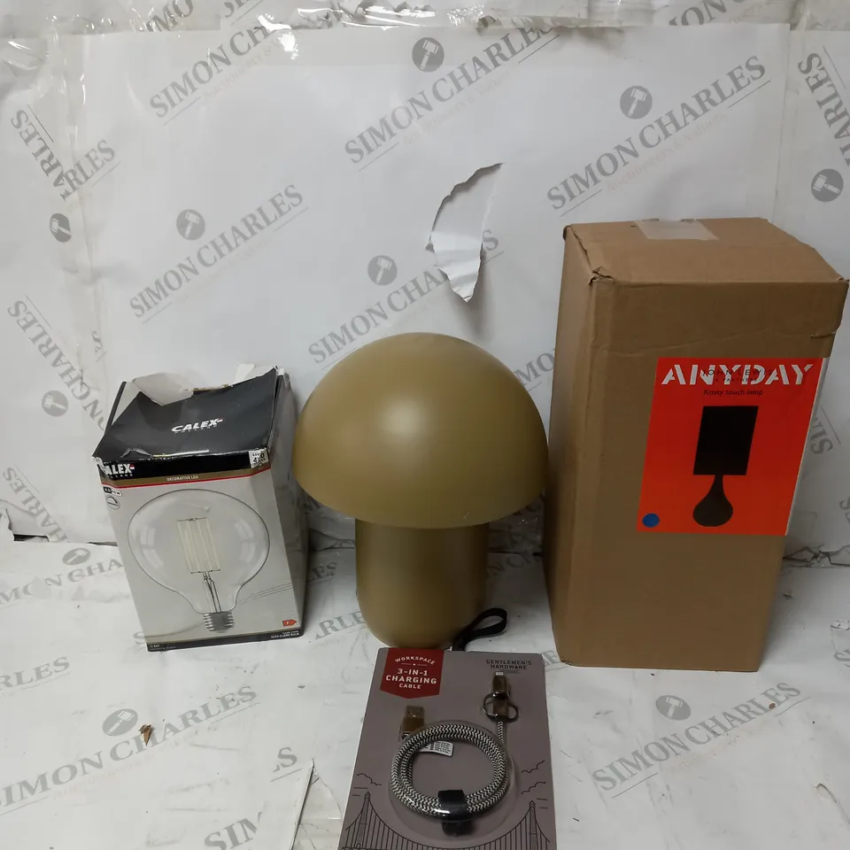 BOX OF APPROX 14 ASSORTED ITEMS TO INCLUDE -  KRISTY LAMP - 3 IN 1 CHARGE TABLE - CALEX LIGHT BLUB ECT