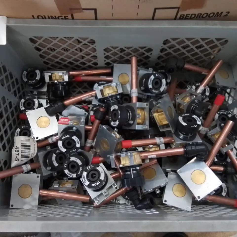 BOX TO CONTAIN A LARGE QUANTITY OF CMS ICON AIR PARTS 