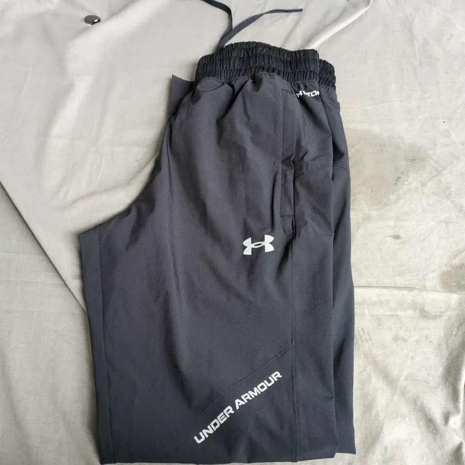 UNDER ARMOUR TECH HYBRID WOVEN PANTS - BLACK, UK S (SM)
