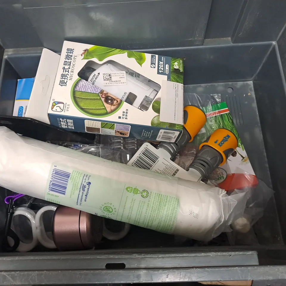 APPROXIMATELY 15 HOUSEHOLD ITEMS TO INCLUDE HOZELOCK END CONNECTORS, SCOTCH TAPE AND DYLON FABRIC DYE