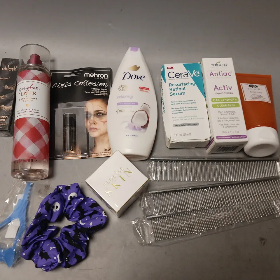BOX OF APPROXIMATELY 15 COSMETIC ITEMS TO INCLUDE DOVE BODY WASH, WEIGHTED HAIR COMB, ORIGINS SCRUB, AND CERA VE SERUM ETC. 