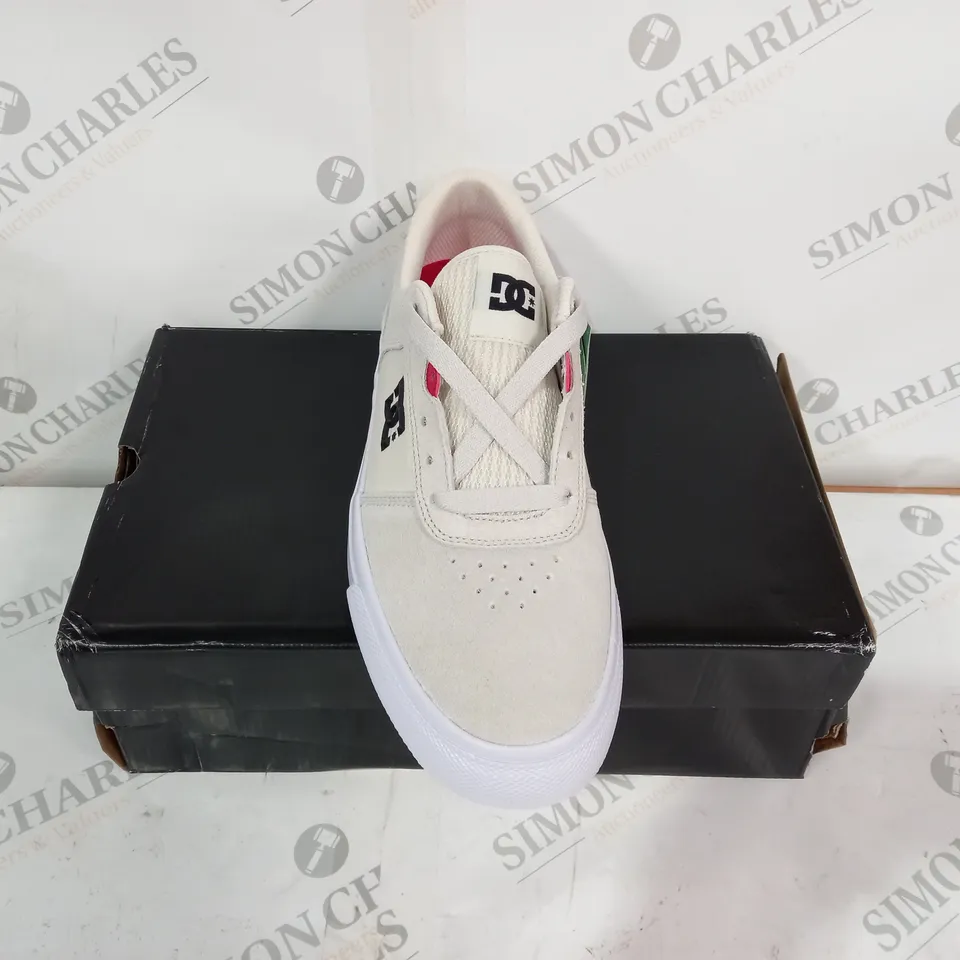 BOXED DC TEKNICS TRAINERS - SIZE 9
