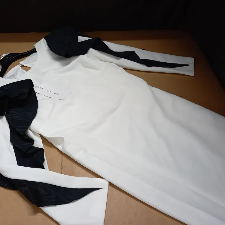 CARLA RUIZ BLACK/WHITE DRESS - 18