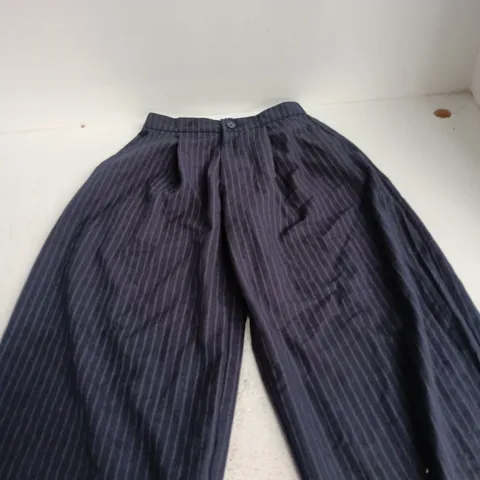 STRADIVARIUS PINSTRIPE TROUSERS – NAVY, UK 6 (EU XS) MADE IN CAMBODIA