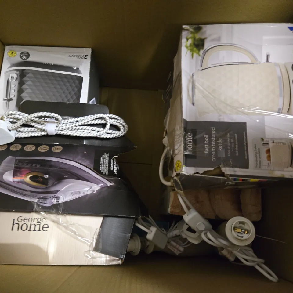 BOX OF APPROX 6 ASSORTED ITEMS TO INCLUDE - FAST BOIL KATTLE , 2 SLICE TOASTER ETC