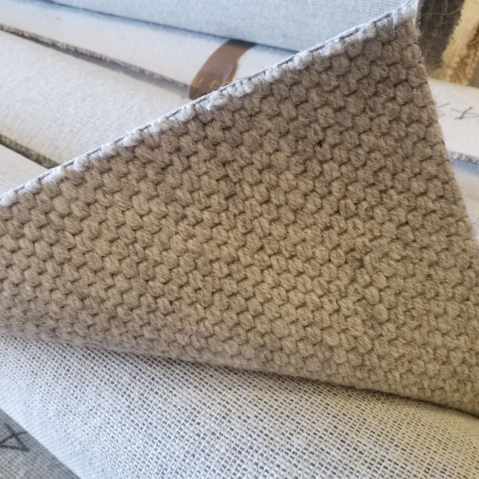 ROLL OF QUALITY 4M LAKELAND WINDERMERE LATTICE CARPET - 4×1.82M