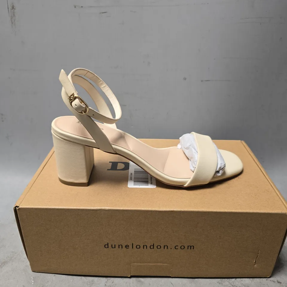 BOXED DUNE BLOCK HEEL SANDAL - SIZE 6