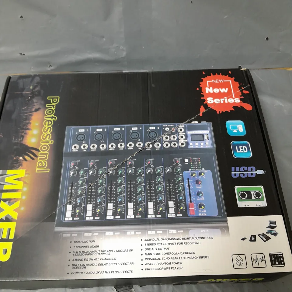 7 CHANNEL PROFESSIONAL MIXER