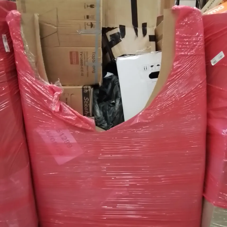 PALLET CONTAINING VARIOUS ASSORTED HOUSEHOLD ITEMS TO INCLUDE: COOKER HOOD, FOOT MASSAGER, PC GAMING MAT, BICYCLES AND LOTS MORE UNMARKED BOXED ITEMS 