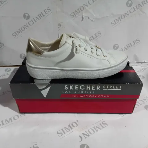 SIZE 6.5 SKECHERS STRETCH LACE TRAINERS WHITE