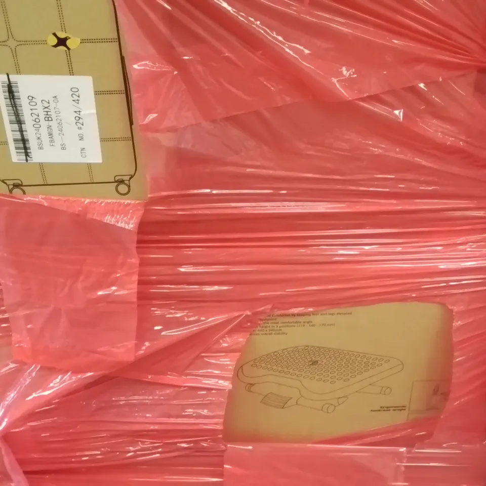PALLET CONTAINING ASSORTED ITEMS INCLUDING: ELECTRIC FRYER, LED CEILING LIGHT, SIDE TABLE, LAPTOP TABLE ECT