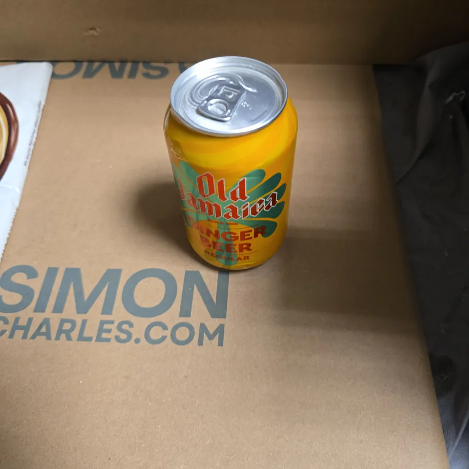 APPROXIMATELY 15 ASSORTED FOOD AND DRINK ITEMS INCLUDING GALAXY CHOCOLATE BARS AND OLS JAMAICA GINGER BEER