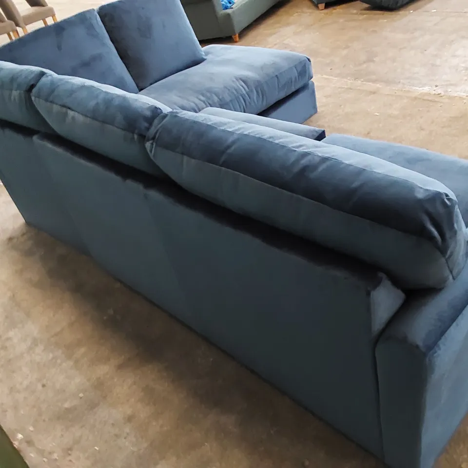 THE ALDERTON 5-SEATER CHAISE SOFA BED IN UPHOLSTERED UNIFORM BLUE FABRIC