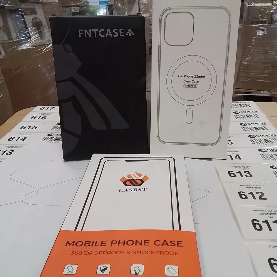 PALLET CONTAINING A LARGE QUANTITY OF PHONE CASES,SCREEN PROTECTORS 