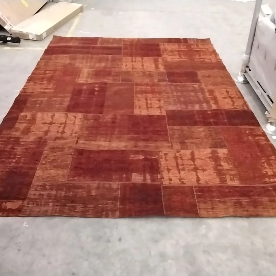 QUALITY DESIGNER AREA RUG - APPROXIMATELY 340 x 245cm