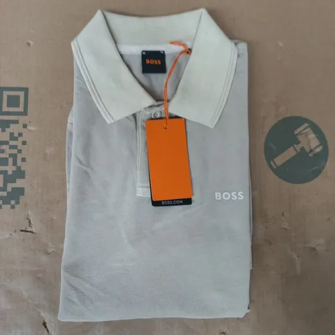 BOSS PRIME SHORT SLEEVE POLO TOP IN LIGHT BEIGE SIZE MEDIUM