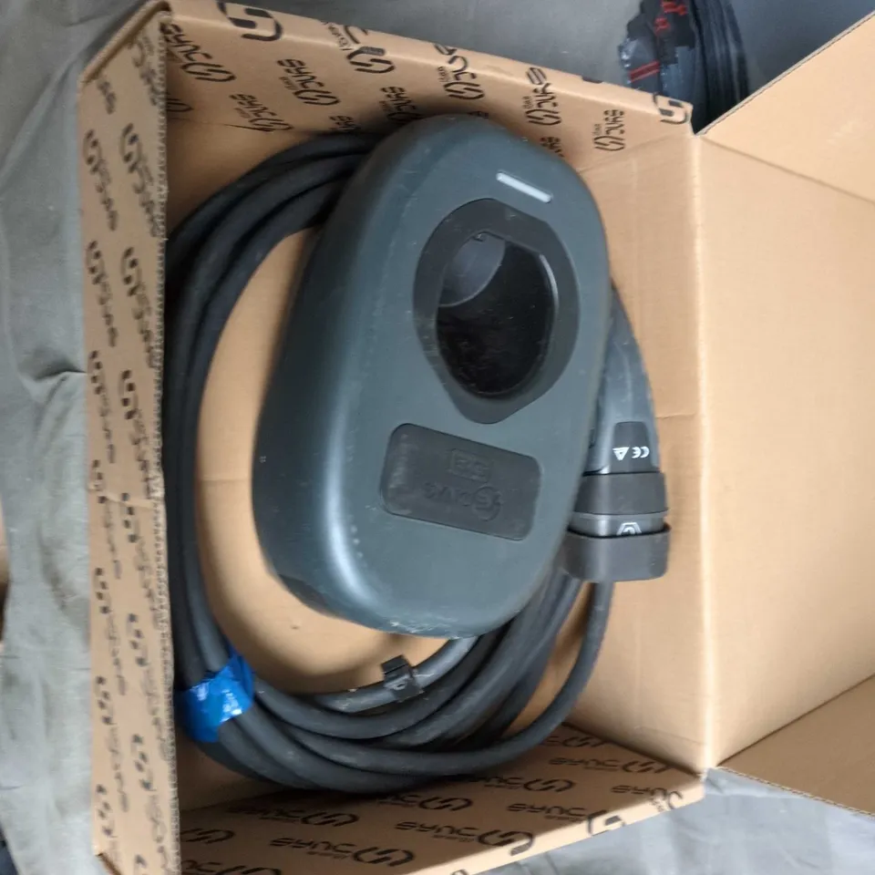 BG SYNCEV WALL CHARGER 2 – TETHERED, 7.4KW, 32A, SINGLE PHASE (BOXED)