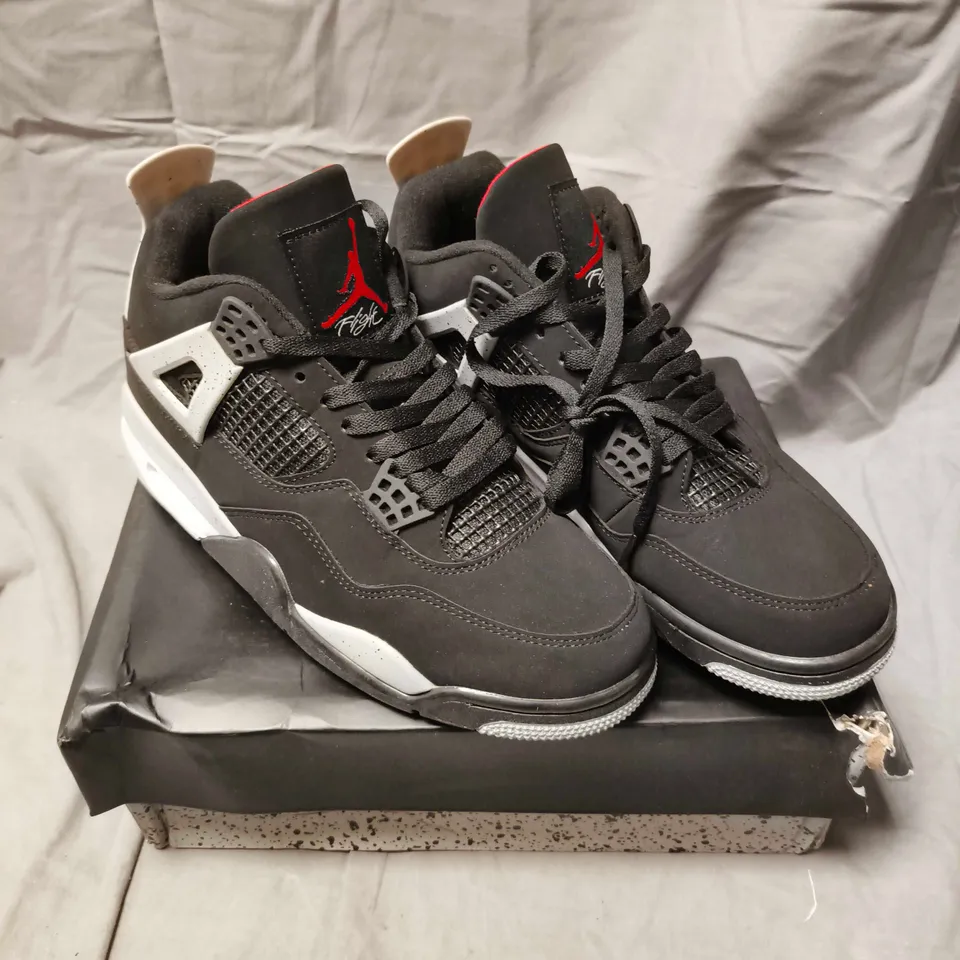 NIKE AIR JORDAN 4 RETRO TRAINERS - 9