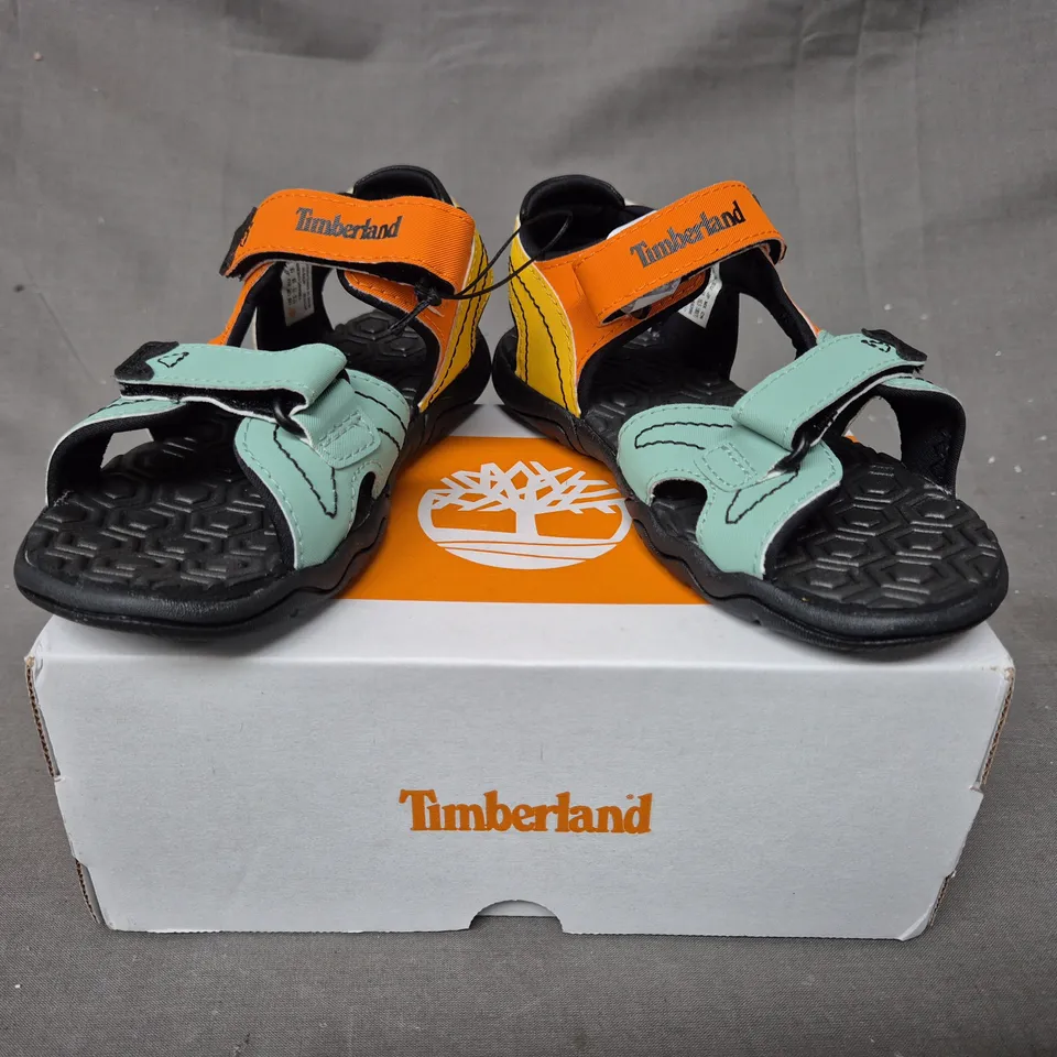 BOXED PAIR OF TIMBERLAND KID'S ADVENTURE SEEKER BACKSTRAP SANDALS IN ORANGE/MULTI UK SIZE 11