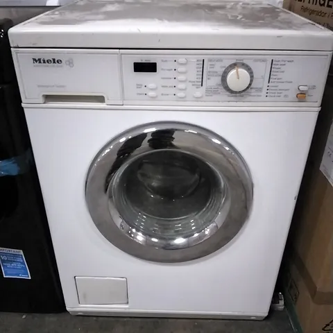 MIELE HONEYCOMB CARE W460 FREESTANDING WASHING MACHINE 