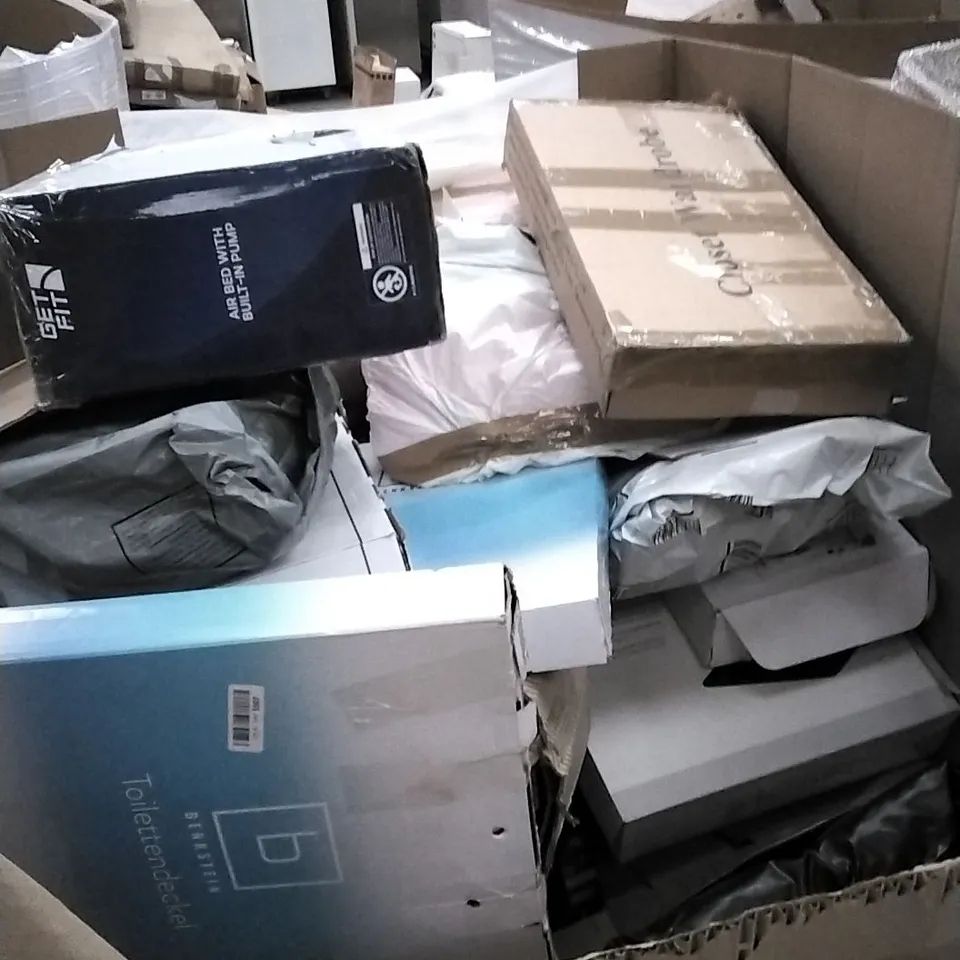 PALLET OF ASSORTED ITEMS INCLUDING BACKPACK, KNITTING MACHINE, QUARTZ WALL CLOCK, TOPCHEF MULTIFUNCTIONAL FOOD PROCESSOR AND MEMORY FOAM WEDGE PILLOW