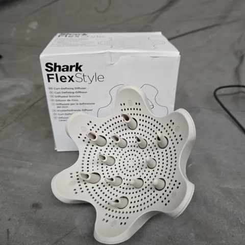 SHARK FLEXSTYLE CURL-DEFINING DIFFUSER