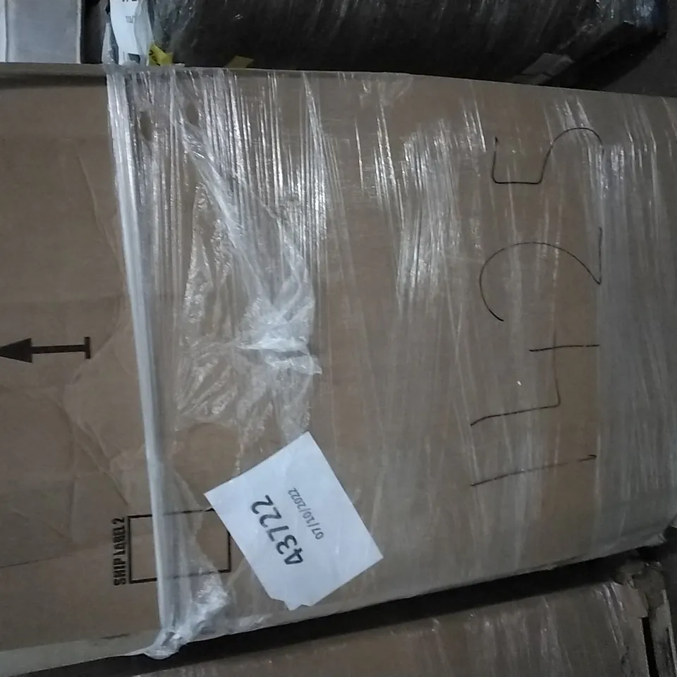 PALLET OF ASSORTED ITEMS INCLUDING DUPRAY MULTIUSER STEAM CLEANER, PHI VILLA FOLDABLE METAL SIDE TABLE, COZEEMAX, FLOWCLEAR, SMART MONITER LIGHT BAR, WILD BIRD FEEDING STATION