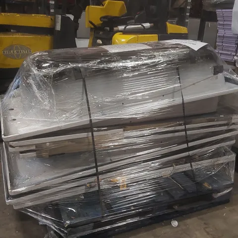 PALLET CONTAINING APPROXIMATELY 7x BRANDED STEEL BATHS