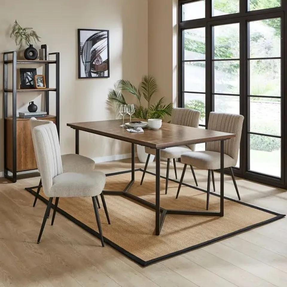 BOXED BRAYDEN 4-6 SEATER RECTANGULAR DINING TABLE, PARQUET EFFECT (1 BOX)