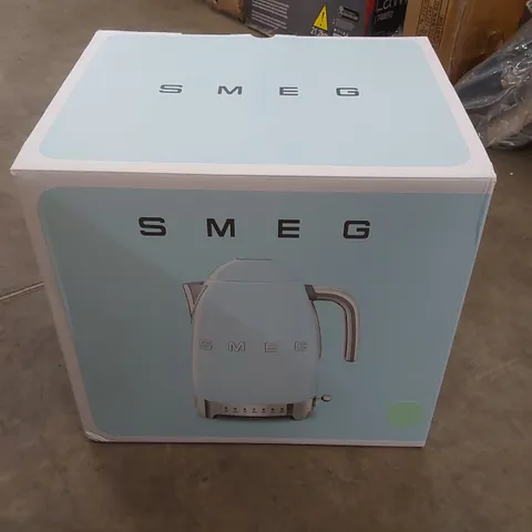 BOXED SMEG 50s STYLE RETRO VARIABLE TEMPERATURE KETTLE