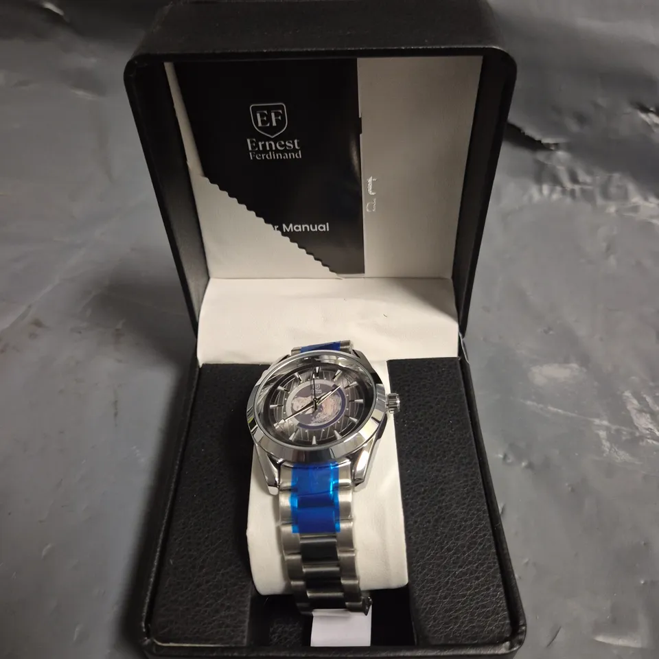 ERNEST FERDINAND STAINLESS STEEL WORLD MAP DIAL WATCH WITH METAL STRAP
