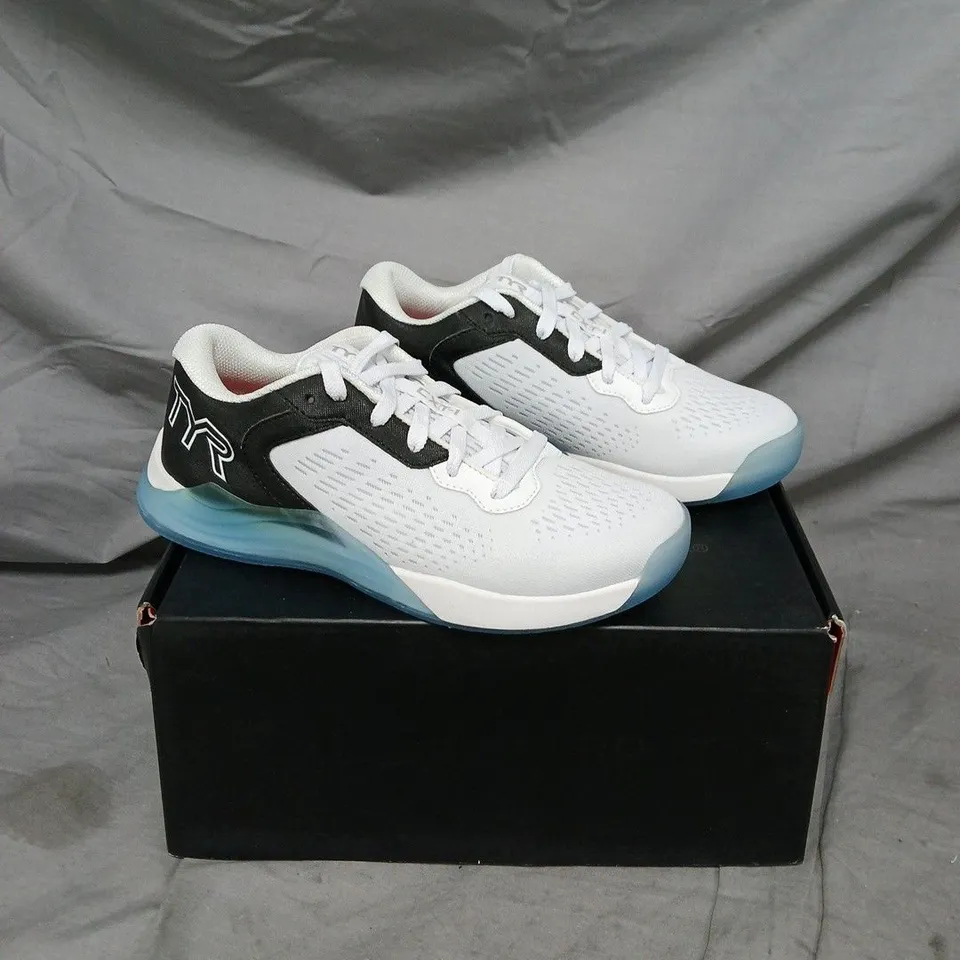 TYR RUNNING SHOES – WHITE/BLACK WITH BLUE SOLE - SIZE 4.5